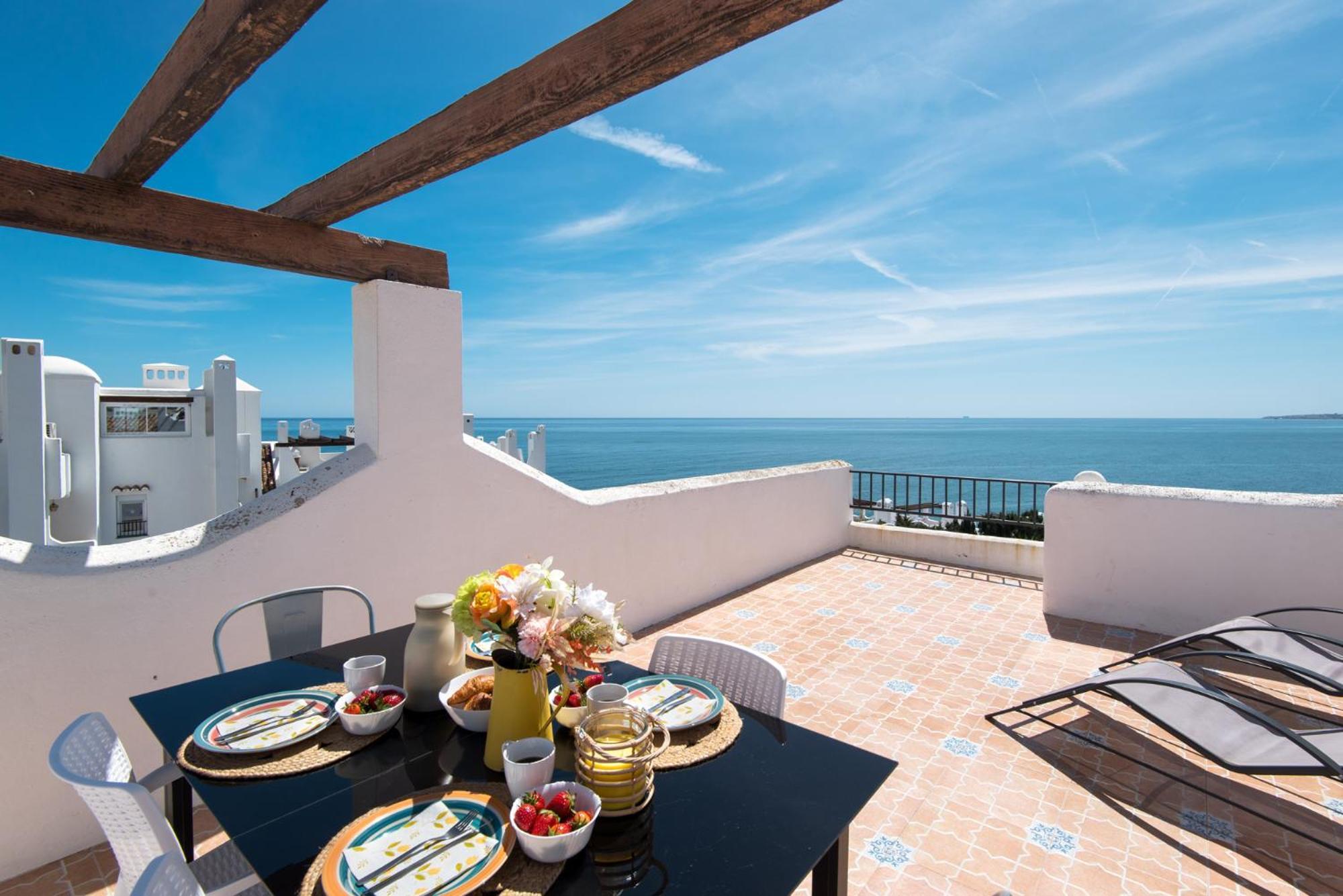 Coral Island Mediterranean Duplex Penthouse เบนัลมาเดนา ภายนอก รูปภาพ