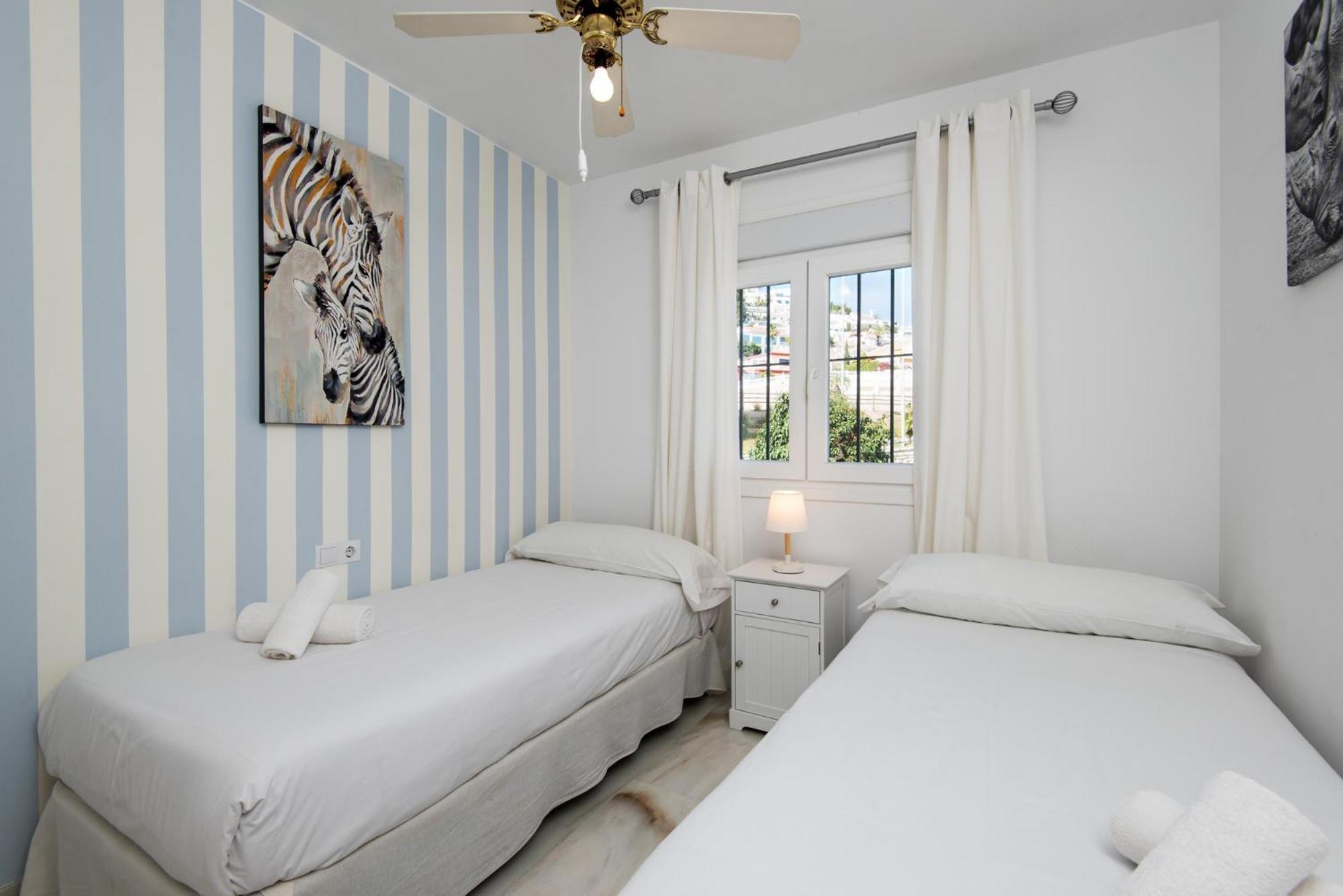 Coral Island Mediterranean Duplex Penthouse เบนัลมาเดนา ภายนอก รูปภาพ